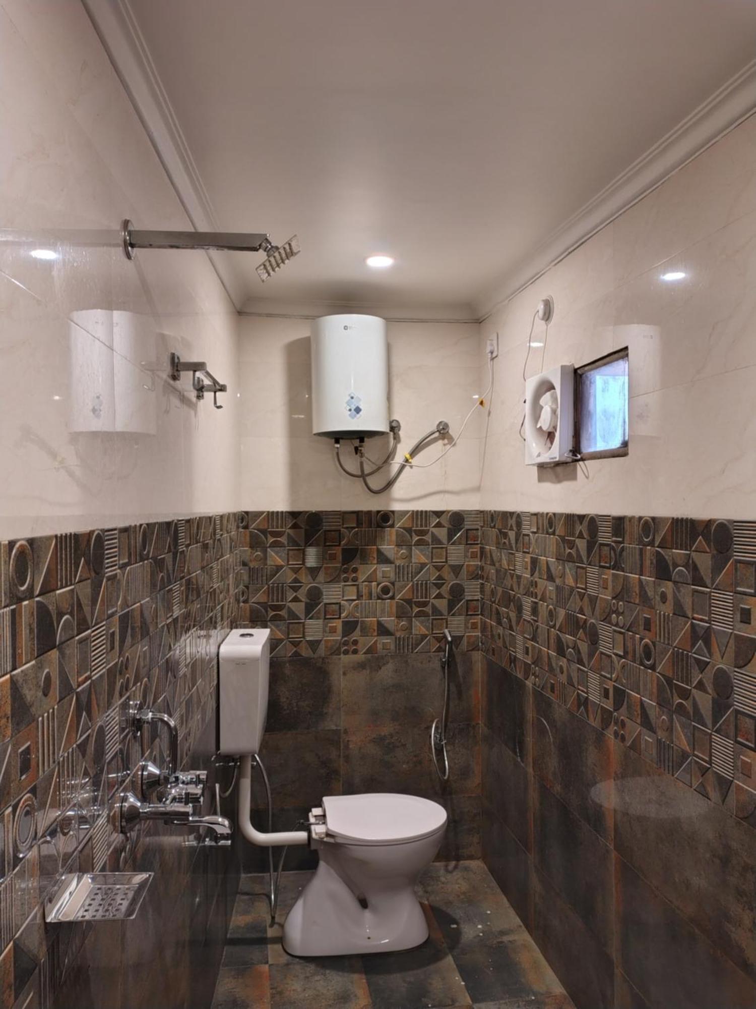 Hotel Mrk Варанаси Экстерьер фото